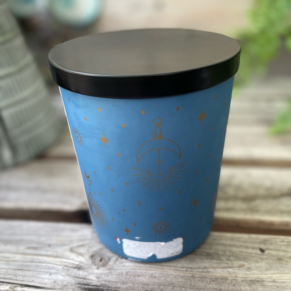 Sale‼️Celestial Waters Scented Candle by Paper White -14.3 oz - Picture 7 of 11